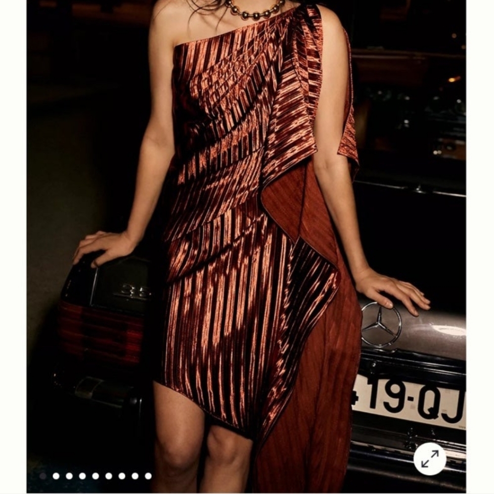 ISO *DO NOT PURCHASE*ISO  Guapa one shoulder mini dress sz 24